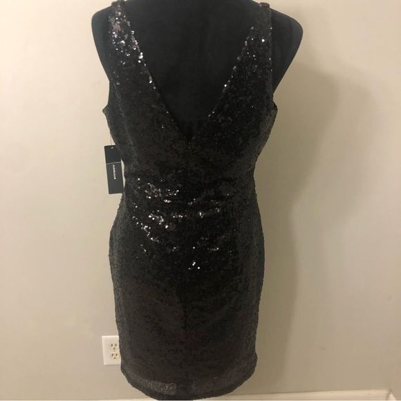 Lulu’s Black Sequin Dress BodyCon Mini Sexy Low Cut V Neck Cocktail Party dress - Picture 7 of 9